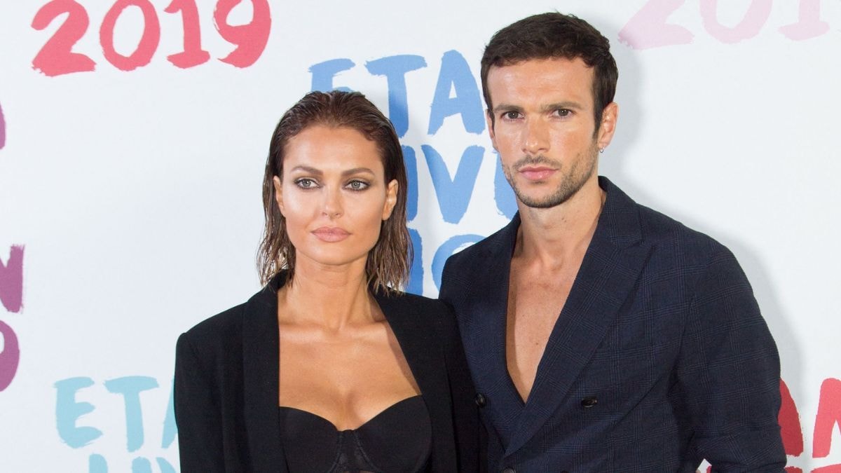 Caroline Receveur en couple avec Hugo Philip : cette remarque que le jeune homme s'est faite lors de leur première rencontre, "J'avais mon égo"