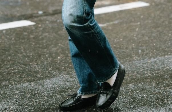 En tête du classement des pièces les plus prisées du moment, pourquoi ces mocassins font-ils de nouveau craquer les modeuses ?