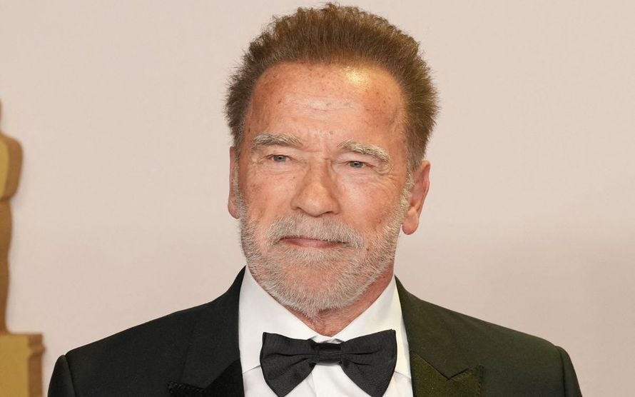 Arnold Schwarzenegger, 76 ans, se remet d'une opération chirurgicale délicate : l’acteur vit désormais avec un Pacemaker
