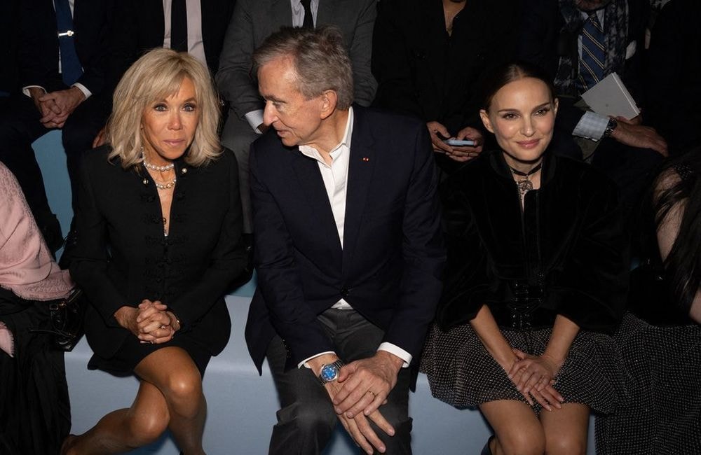 ELLE DÉBRIEFE - Fashion Week de Paris Jour 1 : Brigitte Macron, invitée surprise au défilé Dior