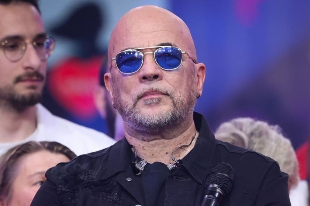 “Ça été dur…” : Pascal Obispo fait des révélations chocs sur Johnny Hallyday “gouroutisé” par son entourage