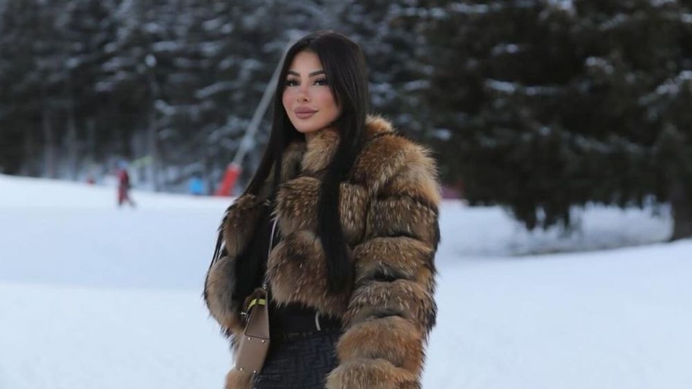 Maeva Ghennam : bannie de l'Algérie, Booba et les internautes la clashent violemment