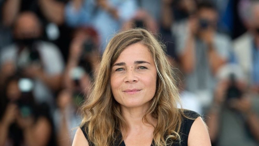 Humoriste blacklistée, Blanche Gardin (48 ans) a voulu mettre fin à ses jours : "Fumeuse de shit, dark et fofolle"