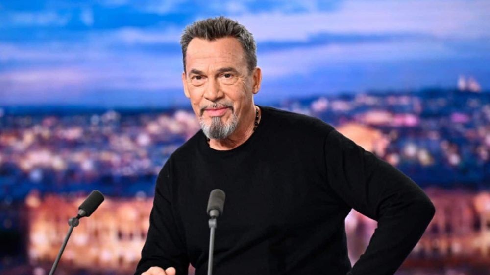 "La production m'a dit 'On s'occupe de tout', mais je n'ai pas voulu" : Florent Pagny revient sur l'annonce de son cancer sur les réseaux sociaux