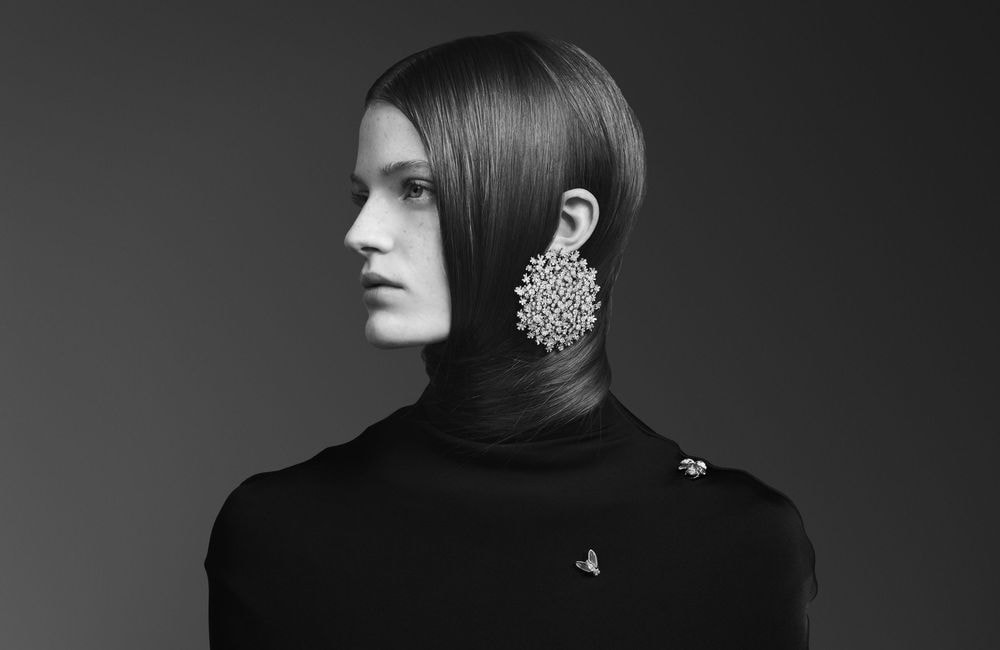 Le best of mode de la semaine : un bijou inspiré de la nature chez Boucheron, une collab’ 100 % British…