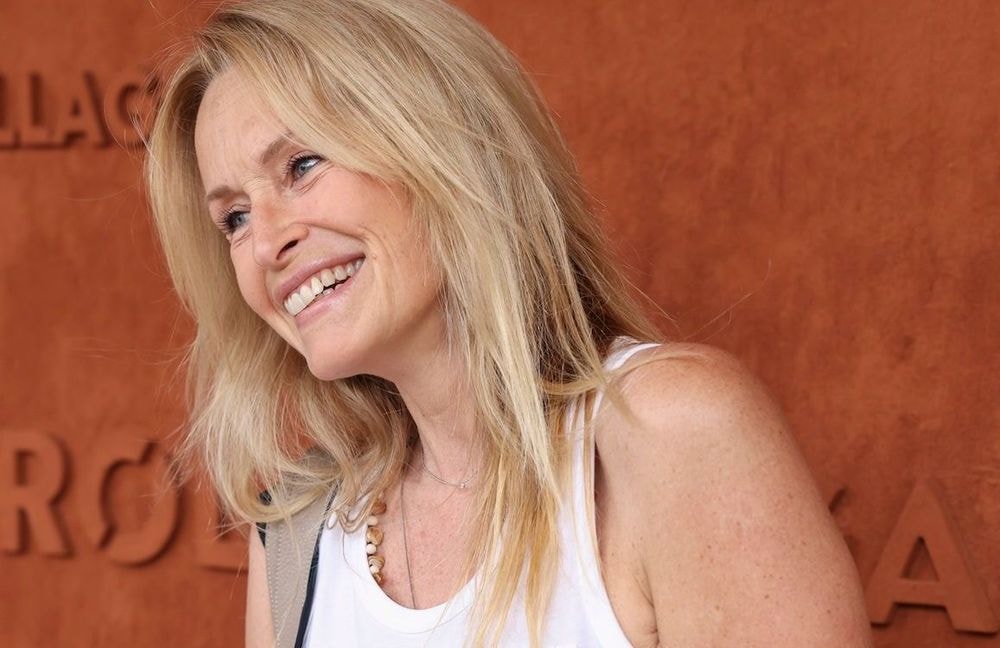 Estelle Lefébure revient sur son histoire d’amour avec David Hallyday : « Ça a vraiment été le coup de foudre »