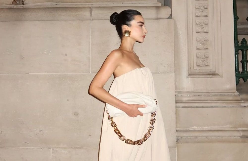 Elle fait sensation sur les réseaux : voici la combi ultra-légère qui sauve un look en pleine canicule