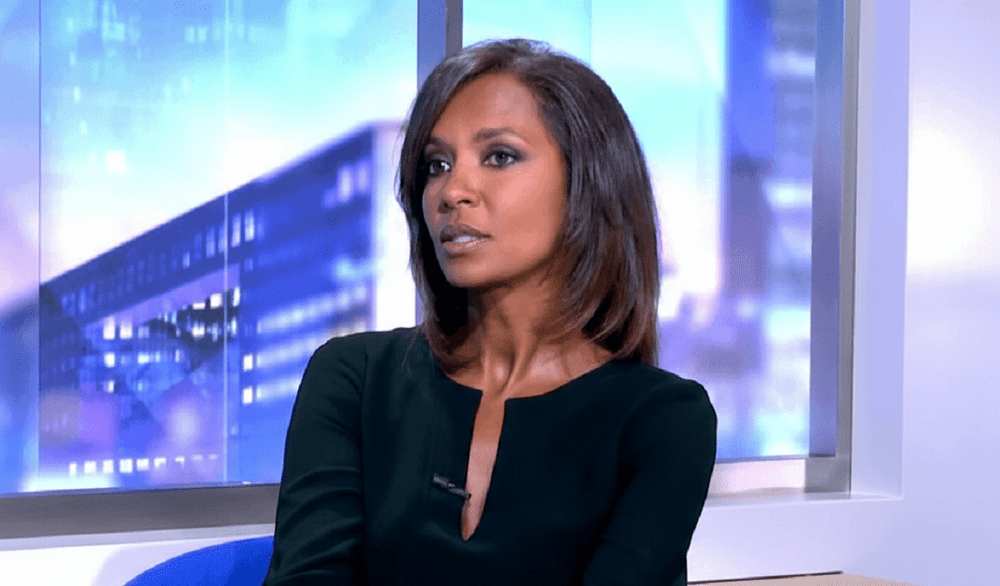 Karine Le Marchand en pleine "cohue" au Salon de l'agriculture : "Prise de tournis", des centaines de gens hurlent son nom, "c’est complètement dingue !"