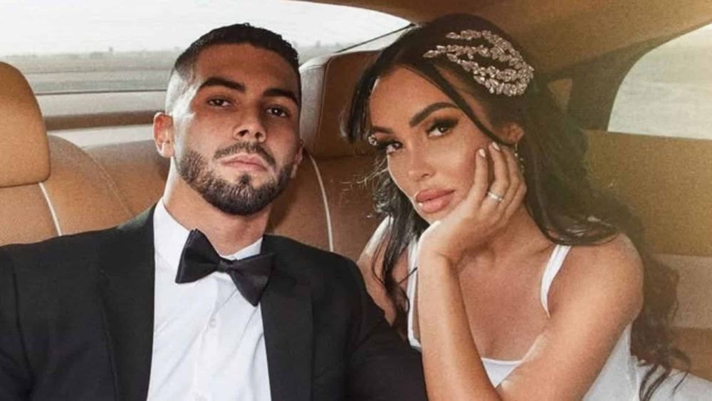 "Des douleurs que je n'oublierai jamais" : après le grave accident de la route, Fidji Ruiz et son mari donnent de leurs nouvelles !