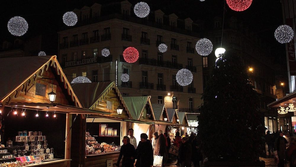 Marché de Noël 2025 : alerte arnaque surréaliste, des centaines de personnes sont tombées dans le panneau !