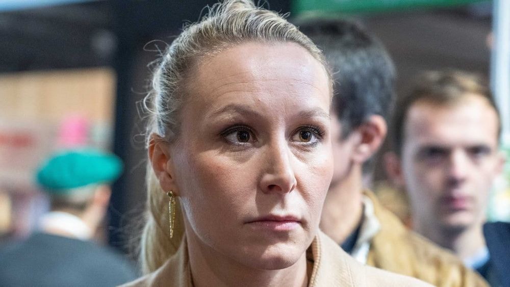 Marion Maréchal court-circuite le chantier d'une mosquée à Strasbourg : "Vous pensez que je me trouve à Istanbul ?"