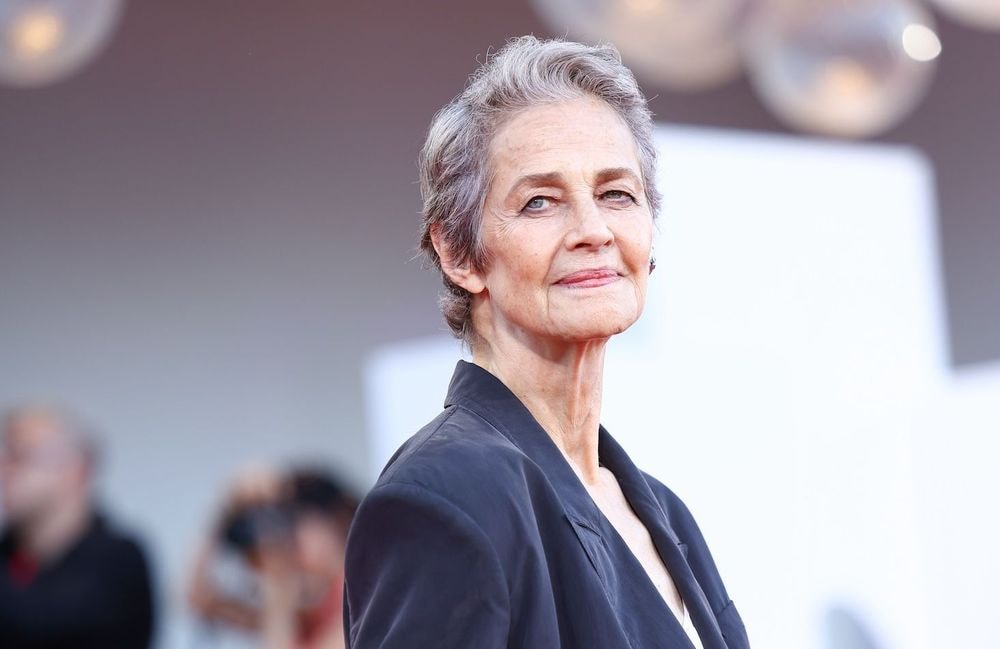 Charlotte Rampling se confie sur sa relation avec Timothée Chalamet : « Je l’ai vu grandir »