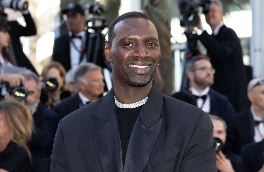« J’en suis tellement fier » : Omar Sy assiste à la remise de diplôme de son fils Tidiane
