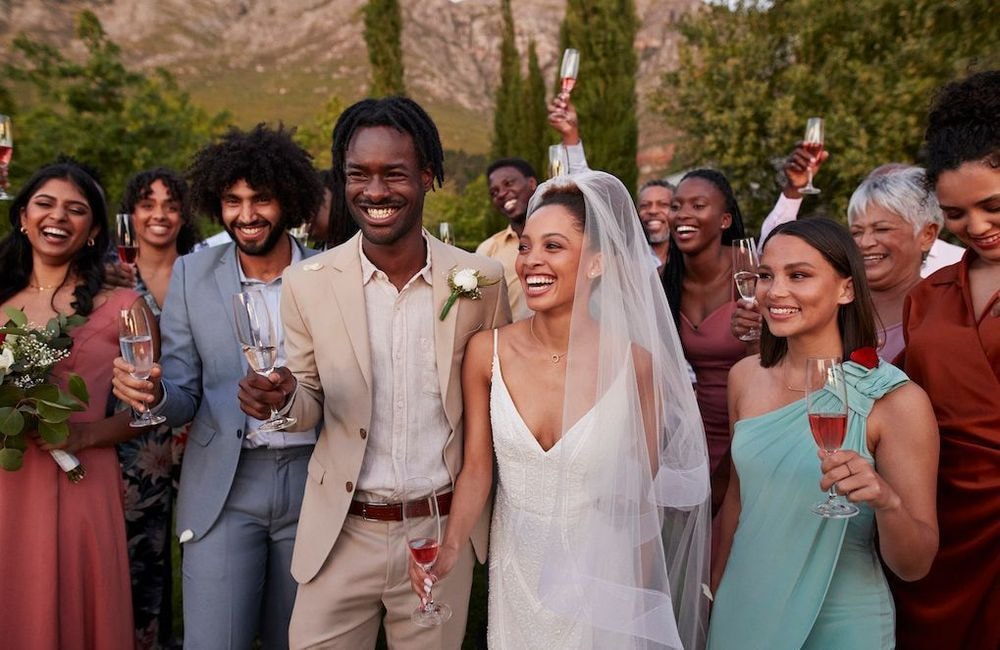 Pourquoi un couple sur dix invite ses ex à son mariage