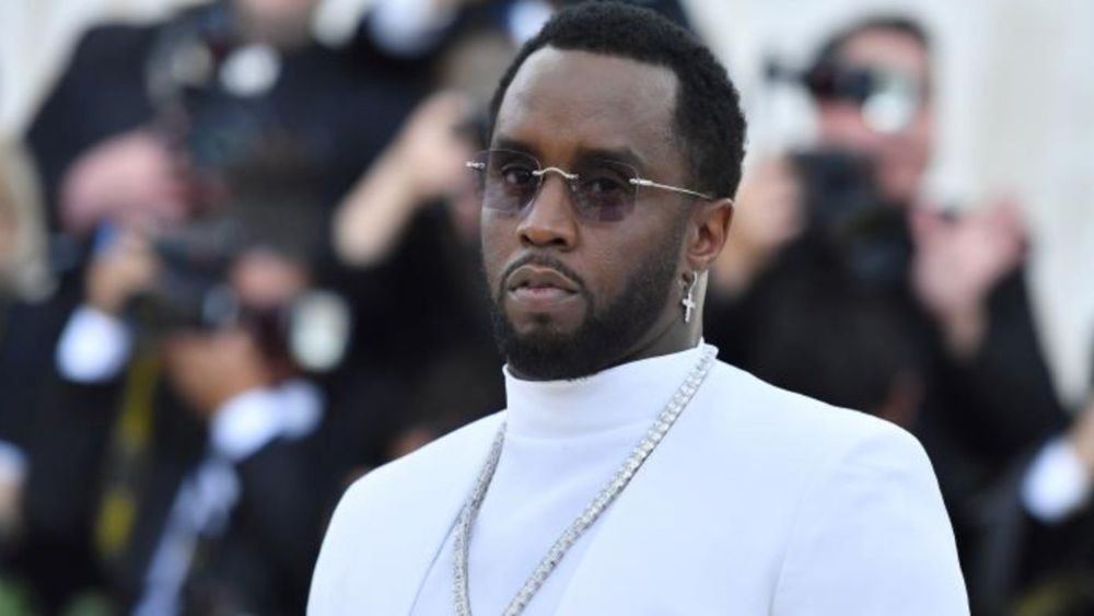 "Il a sorti son..." : l'ancienne assistante de P.Diddy fait des accusations écœurantes !