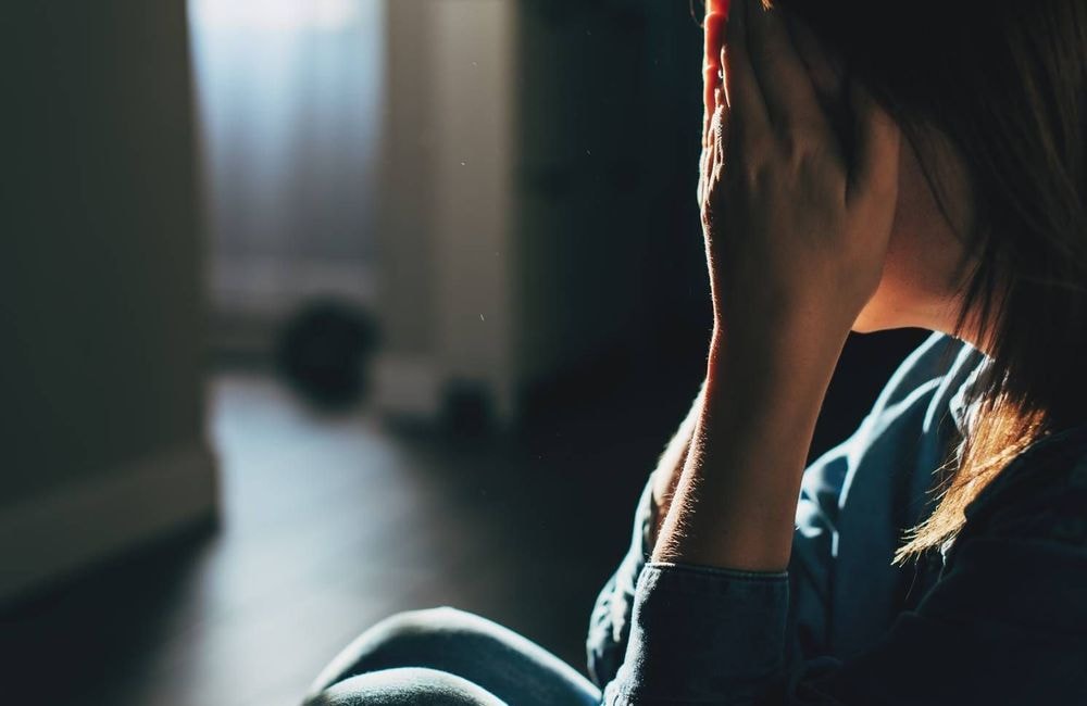 Violences conjugales : le 3919 lance un chat en ligne, une bouée pour les femmes expatriées