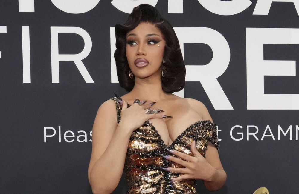 La rappeuse Cardi B acquittée à son procès pour agression sur une vigile