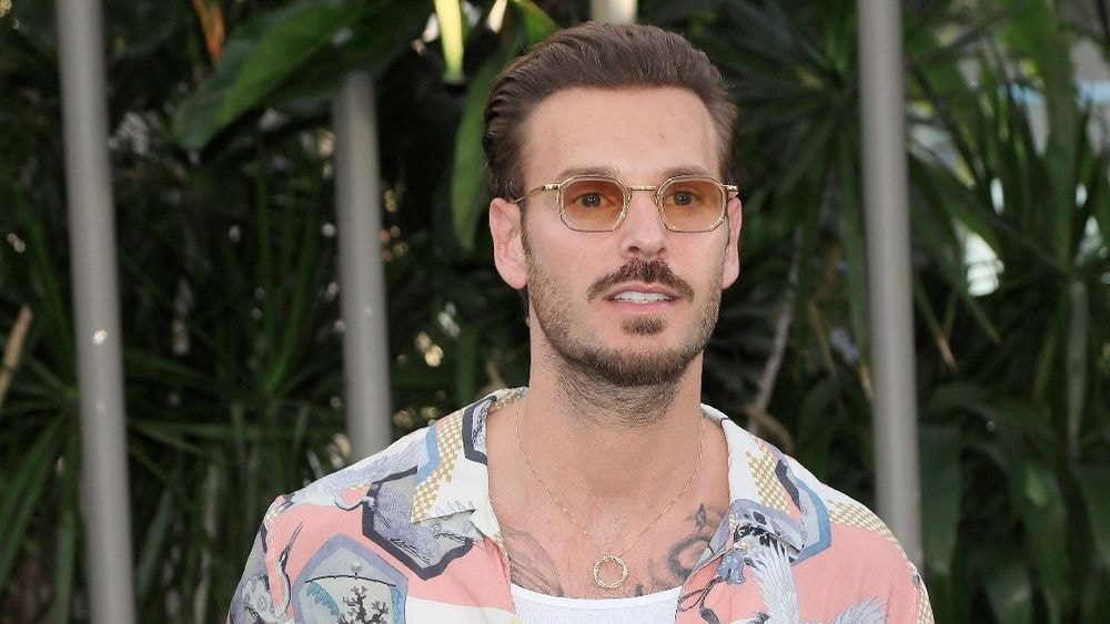 En pleine polémique, M Pokora sans langue de bois sur les footballeurs : "Ils ont un devoir de…