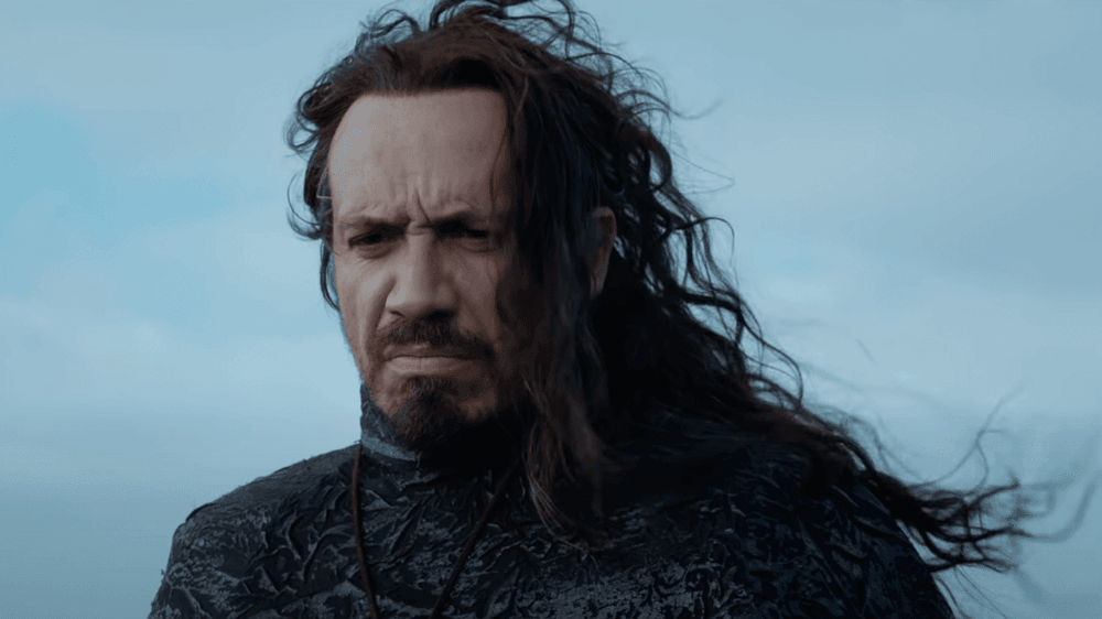Après le succès de Kaamelott, Alexandre Astier brutalement honnête : "Je n'ai jamais aimé le..."