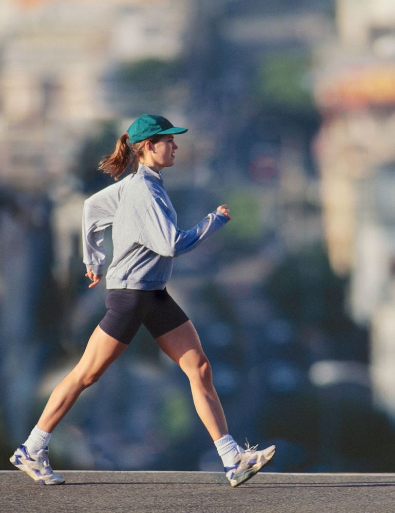 Non, marcher 10 000 pas par jour ne suffit pas à garder la forme (et voici pourquoi)
