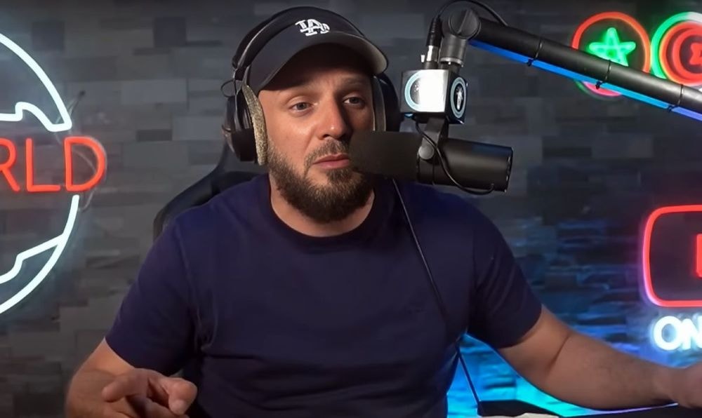 Bassem Braïki dérape sur les homosexuels et incite au meurtre : "Avec du cyanure...