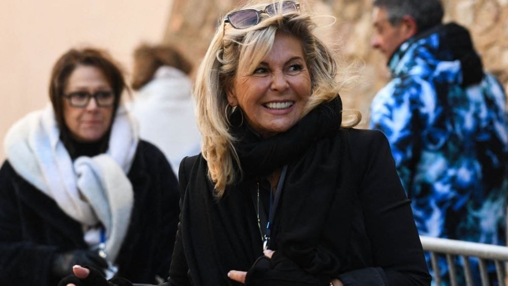 “Tu vois les rides partout” : Caroline Margeridon cash sur la chirurgie esthétique
