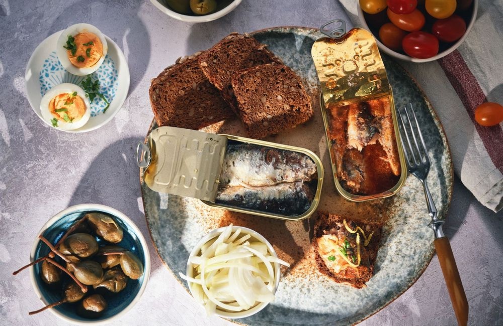 Apéro : voici les tartines aux sardines parfaites pour les beaux jours
