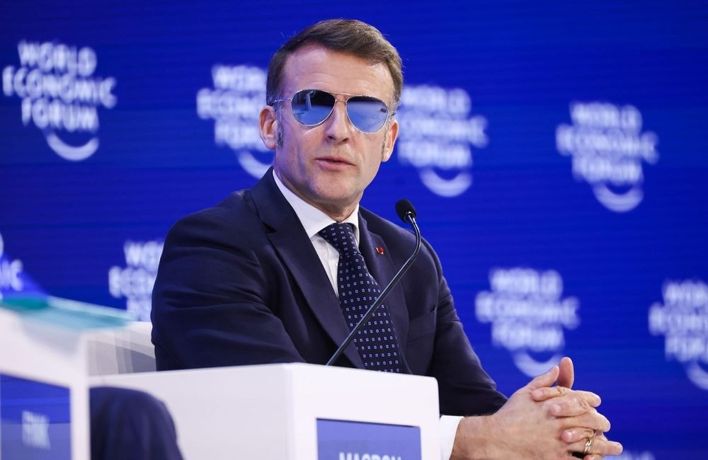 D’Emmanuel Macron à Clavicular : l’étonnante liste des personnalités les mieux habillées de 2026 selon le « The New York Times »