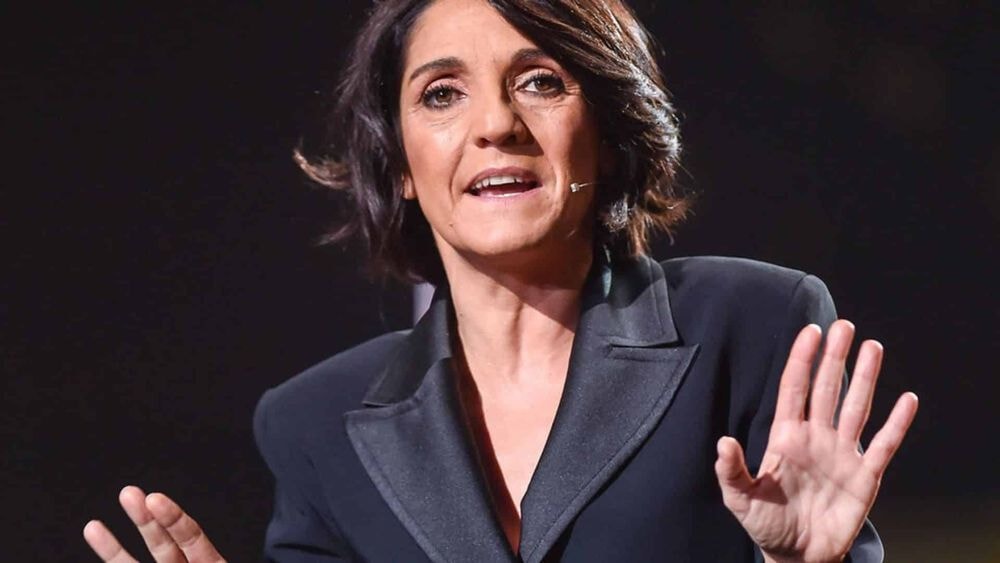 Florence Foresti : rare apparition aux côtés de son compagnon lors d'une soirée très privée