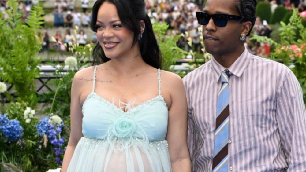 Rihanna enceinte : grosse bourde de A$AP Rocky qui révèle le sexe de leur troisième enfant par erreur !