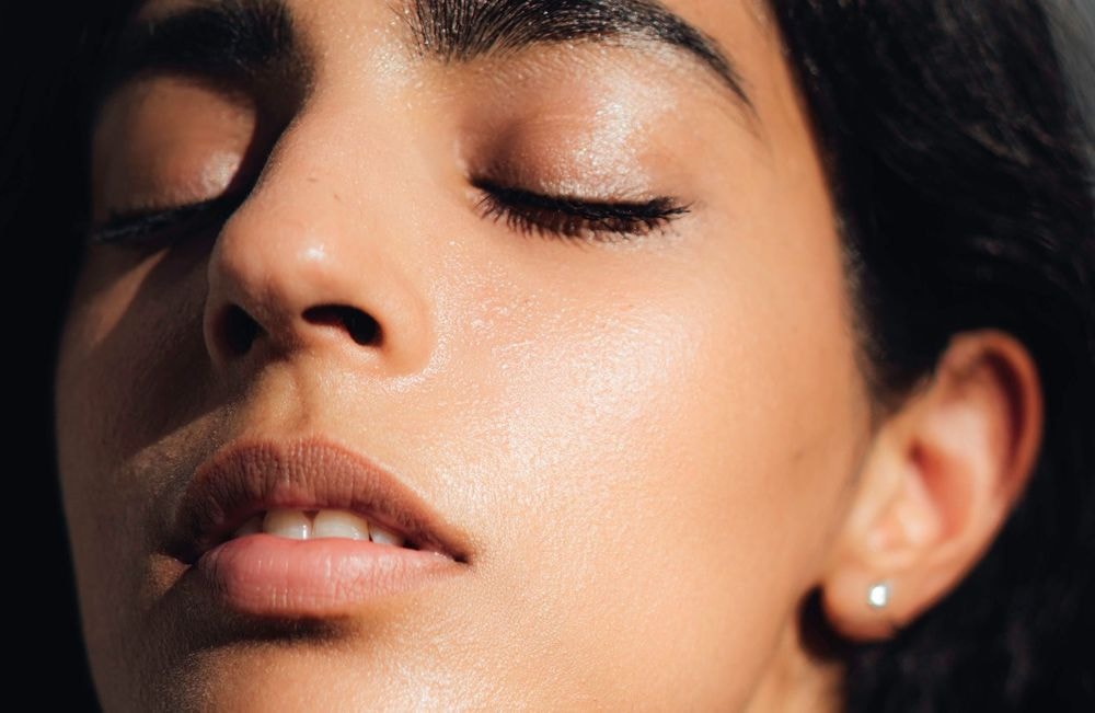 Voici à quoi ressemble le parfum du futur (et le geste qui va avec)