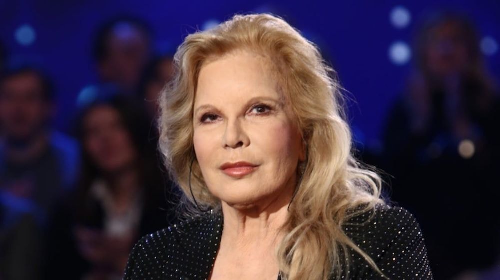 Sylvie Vartan trompée par le mari de Chantal Goya : "C’est un traître, lui que j'aimais"