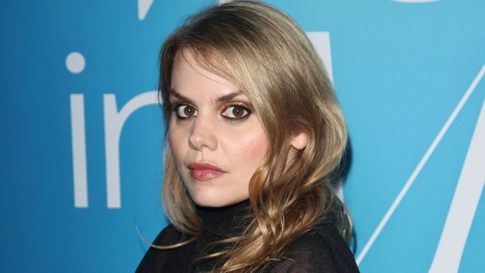 Coeur de pirate dévoile la triste histoire derrière son titre "Cavale" : "Si je vais vers les filles…"