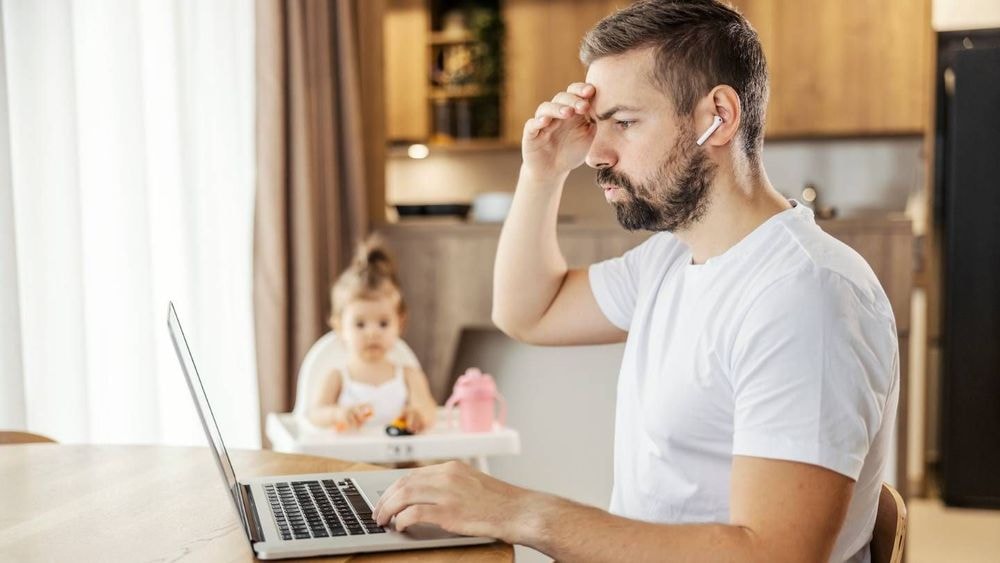 Les versements CAF pour l'aide à la garde d'enfant changent, ce simulateur évalue votre reste à charge