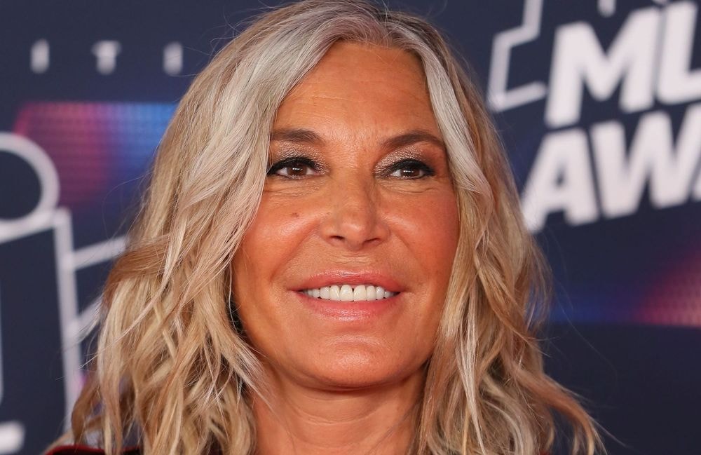 « Est-ce que mon âge est un gros mot ? » : à 62 ans, Zazie répond aux injonctions sur le vieillissement