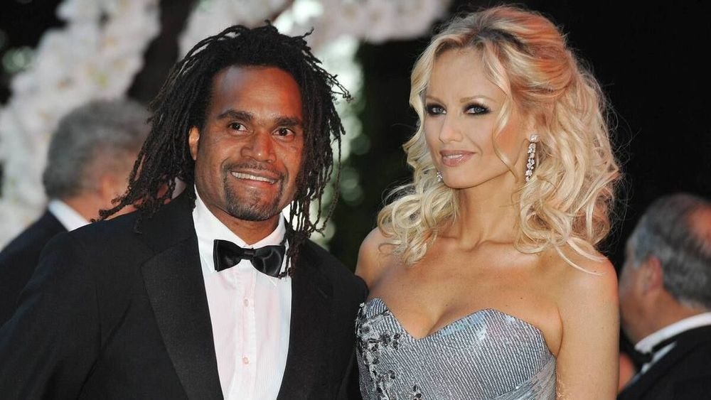 En couple avec Marc Lavoine, Adriana Karembeu avoue éprouver “toujours des sentiments” pour son ex : “Christian c'est mon…”