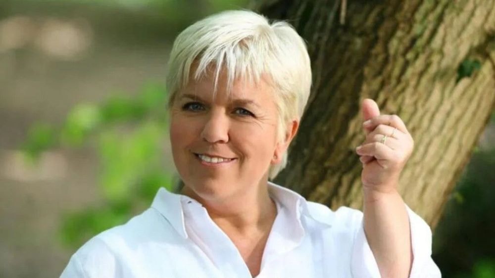 À 67 ans, Mimie Mathy se confie sur son état de santé : "Ma faiblesse dans les jambes s’est accentuée"