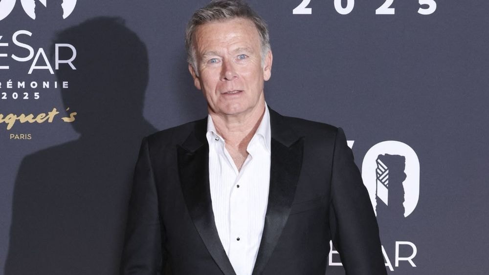 "Il ne le disait pas" : Franck Dubosc ému aux larmes en évoquant son père dans le Papotin