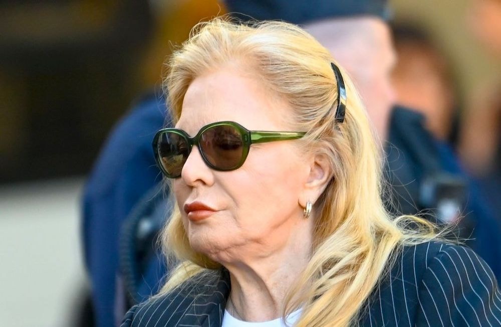 Sylvie Vartan évoque avec fierté son petit-fils Cameron Smet : « J’avoue qu’il est beau »