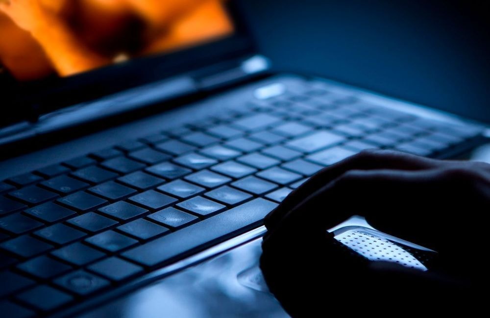 Soupçonné de revenge porn visant son ex-compagne, un magistrat placé en garde à vue
