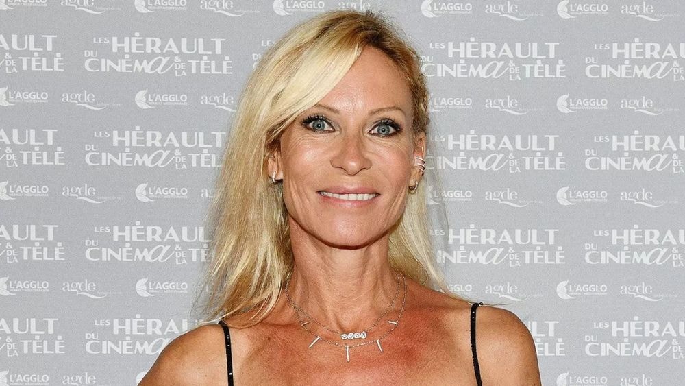 Rebecca Hampton : l’actrice a retrouvé l'amour, deux ans après son ex qui s'était "évaporé" après son grave accident