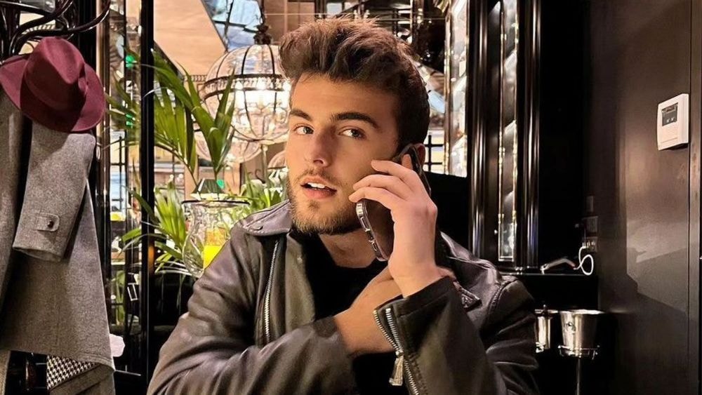 Simon Castaldi : agressé par un inconnu, il pète un plomb, "Il est descendu pour...