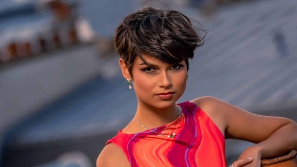 Ève Gilles à Miss Univers 2025 : la candidate crie le fameux "Fraaaance" et fait le buzz !