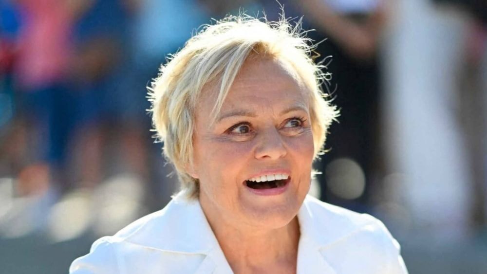 Muriel Robin quitte soudainement le tournage de la saison 5 de Lol, qui rit sort !