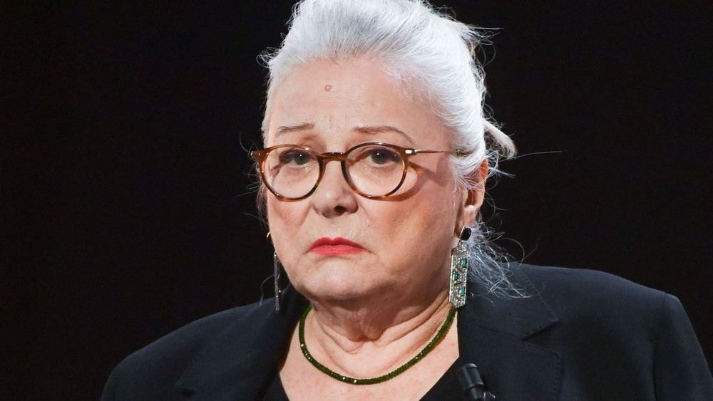 Josiane Balasko cash sur sa fortune : “On va pas être le plus riche du cimetière”