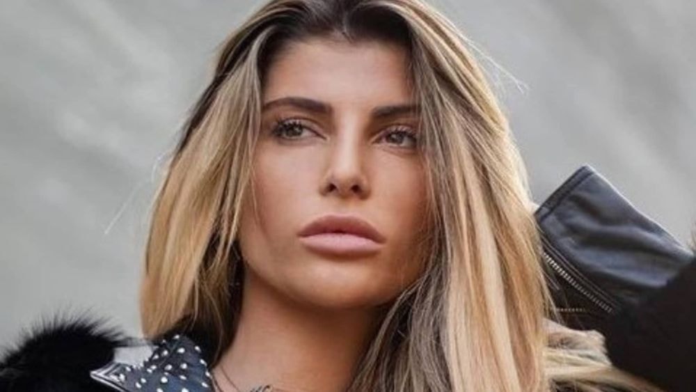 Mélanight : elle fait de nouvelles révélations chocs suite aux accusations d'inceste entre son ex et sa mè