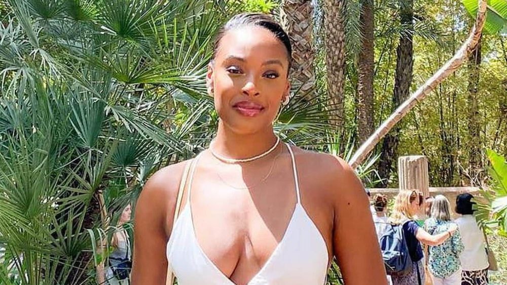 Angélique Angarni-Filopon (Miss France 2025) répond à ses détracteurs : "Je crois être bien conservée"