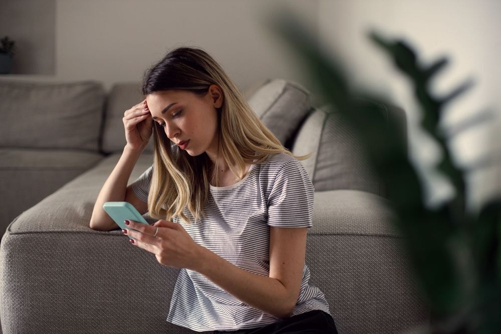 Le ghostlighting, quelle est cette pratique fréquente de manipulation en amour?