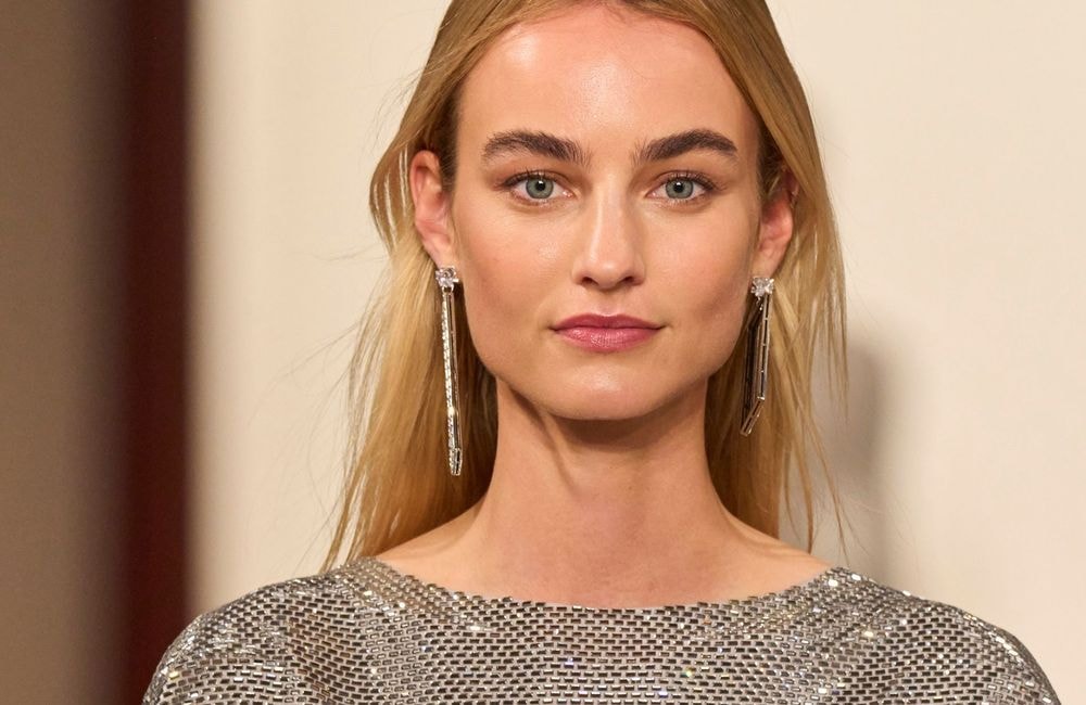 Ce primer teinté couvre la peau d'un effet filtre bluffant et devient viral sur les réseaux