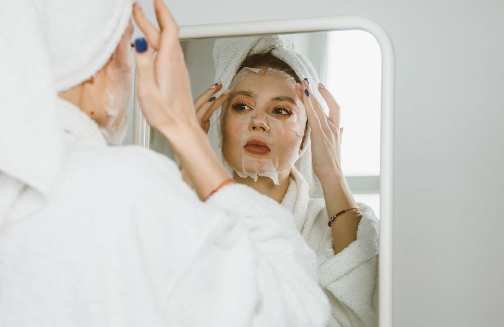 L'édito de ELLE : pourquoi le « maxxing », cette tendance du « toujours plus », nous fiche la trouille